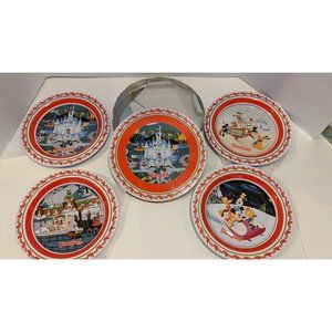 Disneyland Resort Exclusive 2007 Christmas Tin With Four Tin Plates, Each...